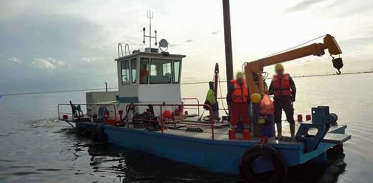 200 hp Dredging Support and Multifunction Vessel