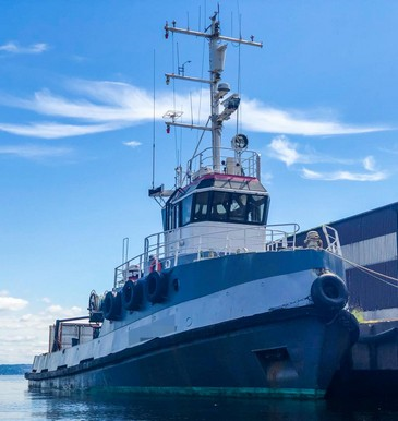 1,700-hp Signle Screw Towing Tug